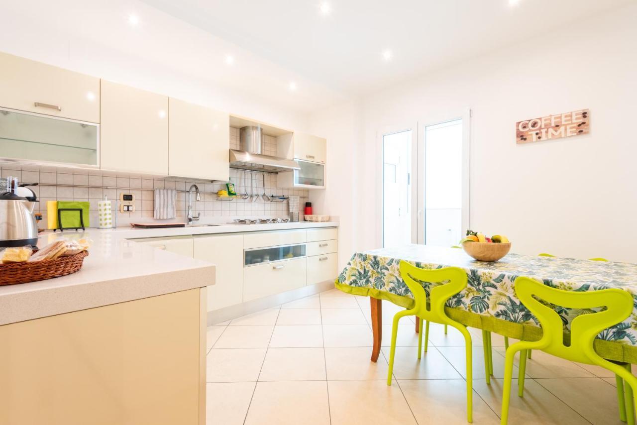 Apartmán Casa Dante Center Bari Exteriér fotografie
